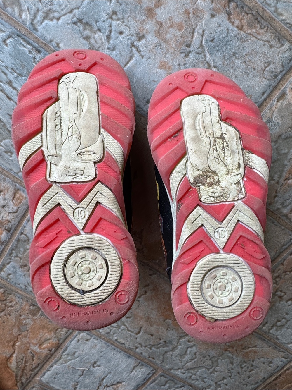 Kids Light-Up Lightening McQueen Shoes - Picture 6 of 6